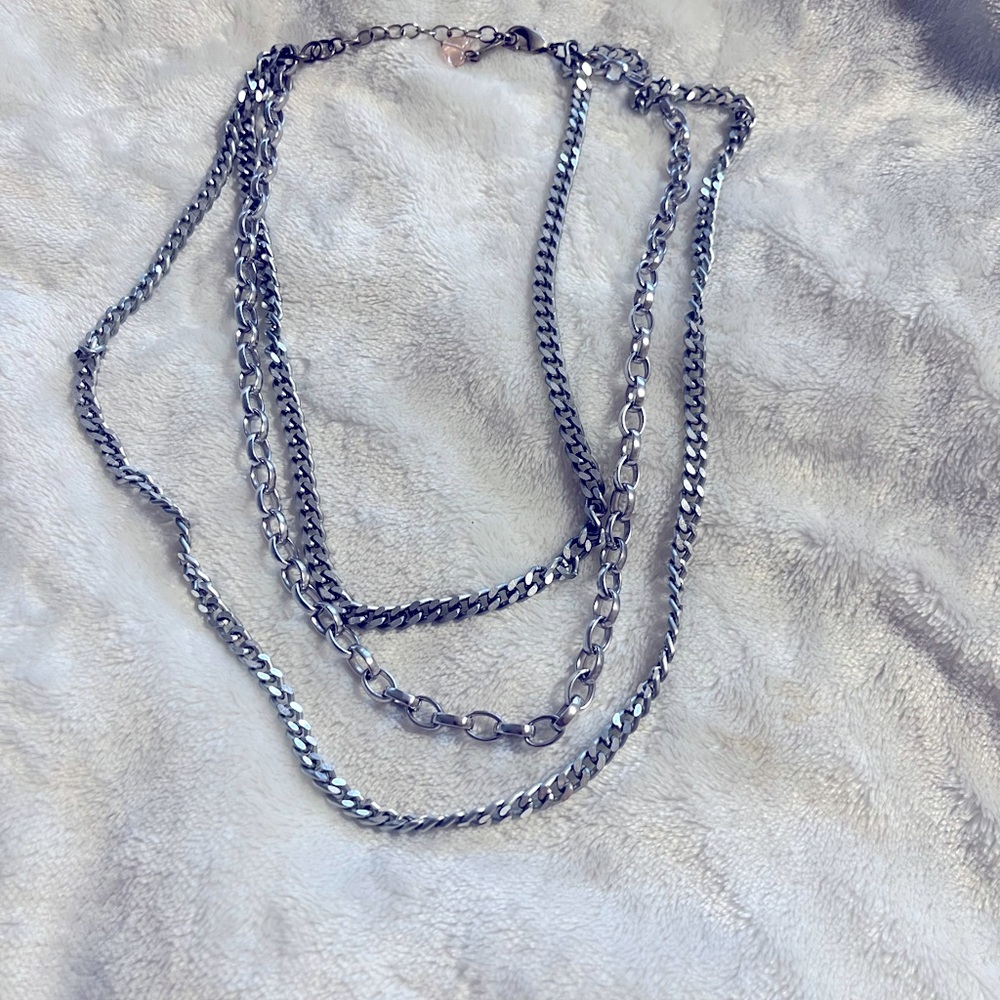 Sabika Nuanced Neutrals collection-3-row chain necklace